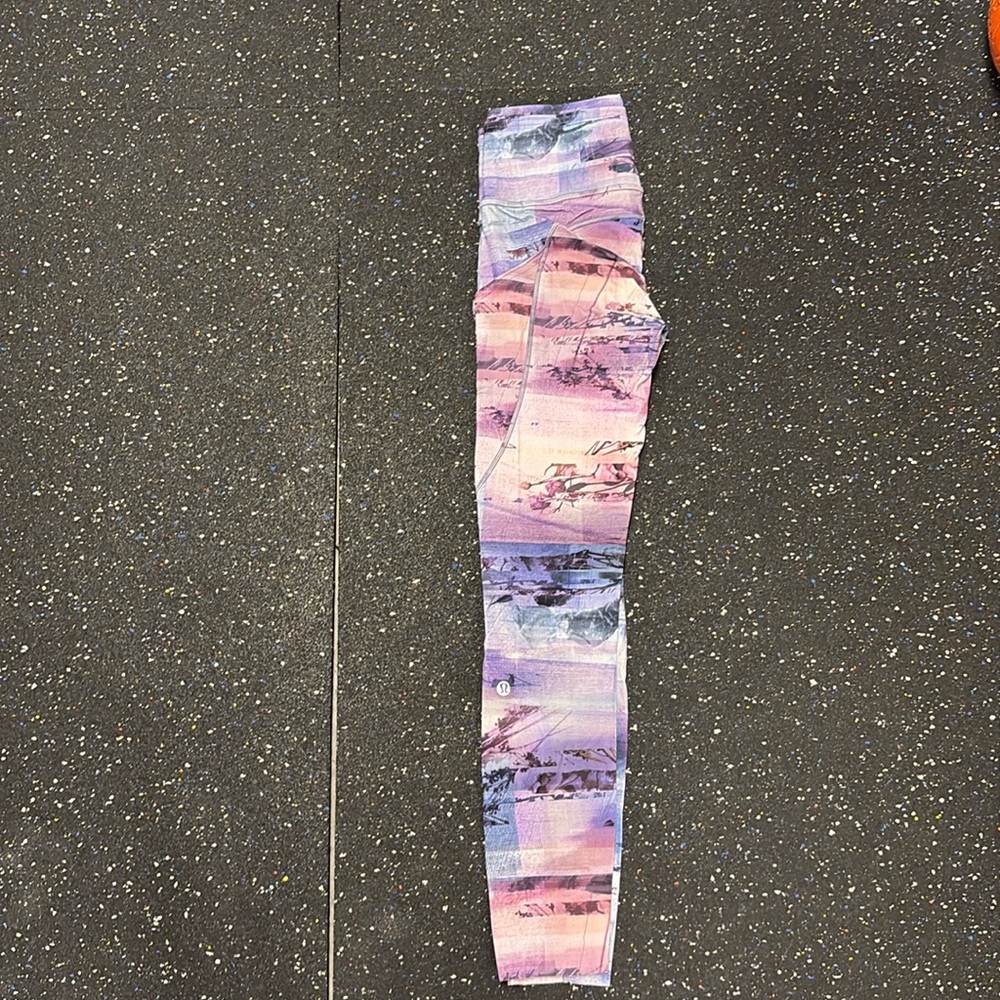 Lululemon fast and free legging size 4